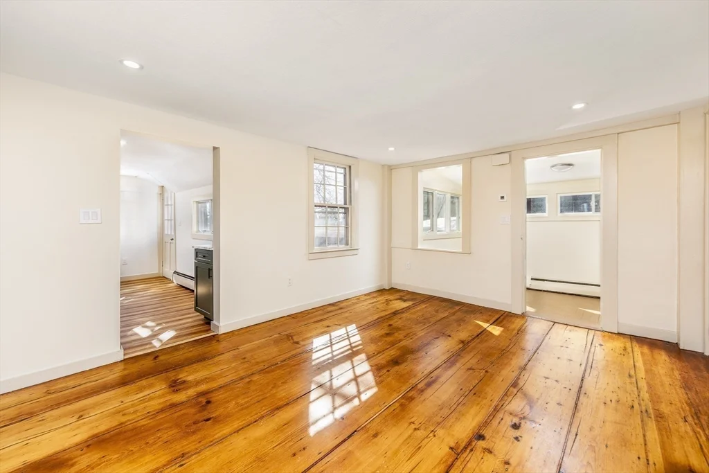 2 bed, 1 bath apartment for rent at 108 Washington St Unit 2, Old Town — photo 13 of 23