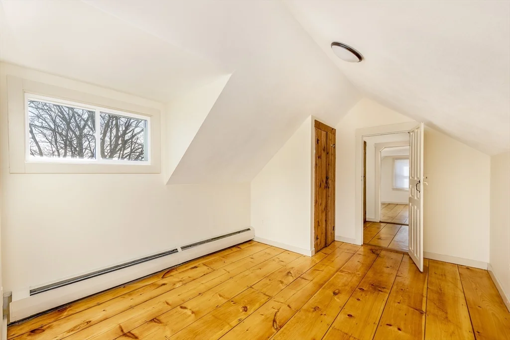 2 bed, 1 bath apartment for rent at 108 Washington St Unit 2, Old Town — photo 5 of 23