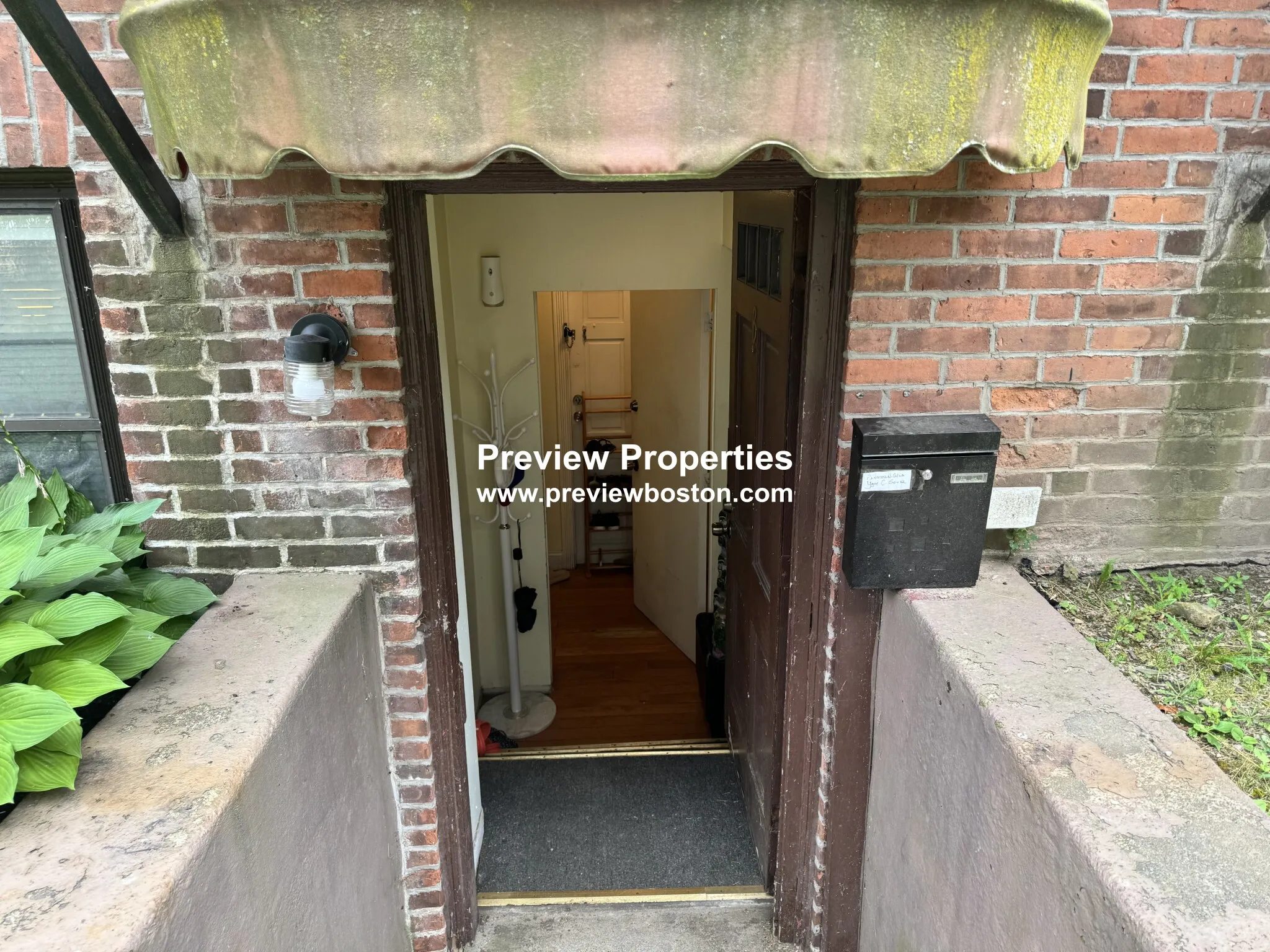 2 bed, 1 bath apartment for rent at 108 Washington St Unit BP, Brighton
