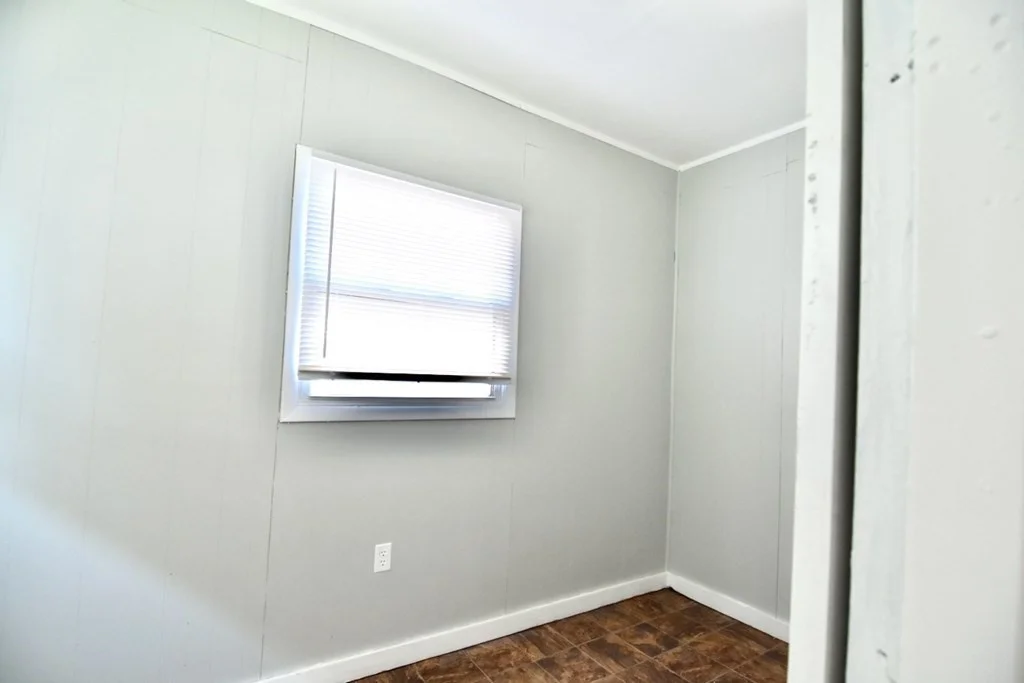 3 bed, 1 bath apartment for rent at 108 Welles Ave Unit 3, Dorchester — photo 12 of 22