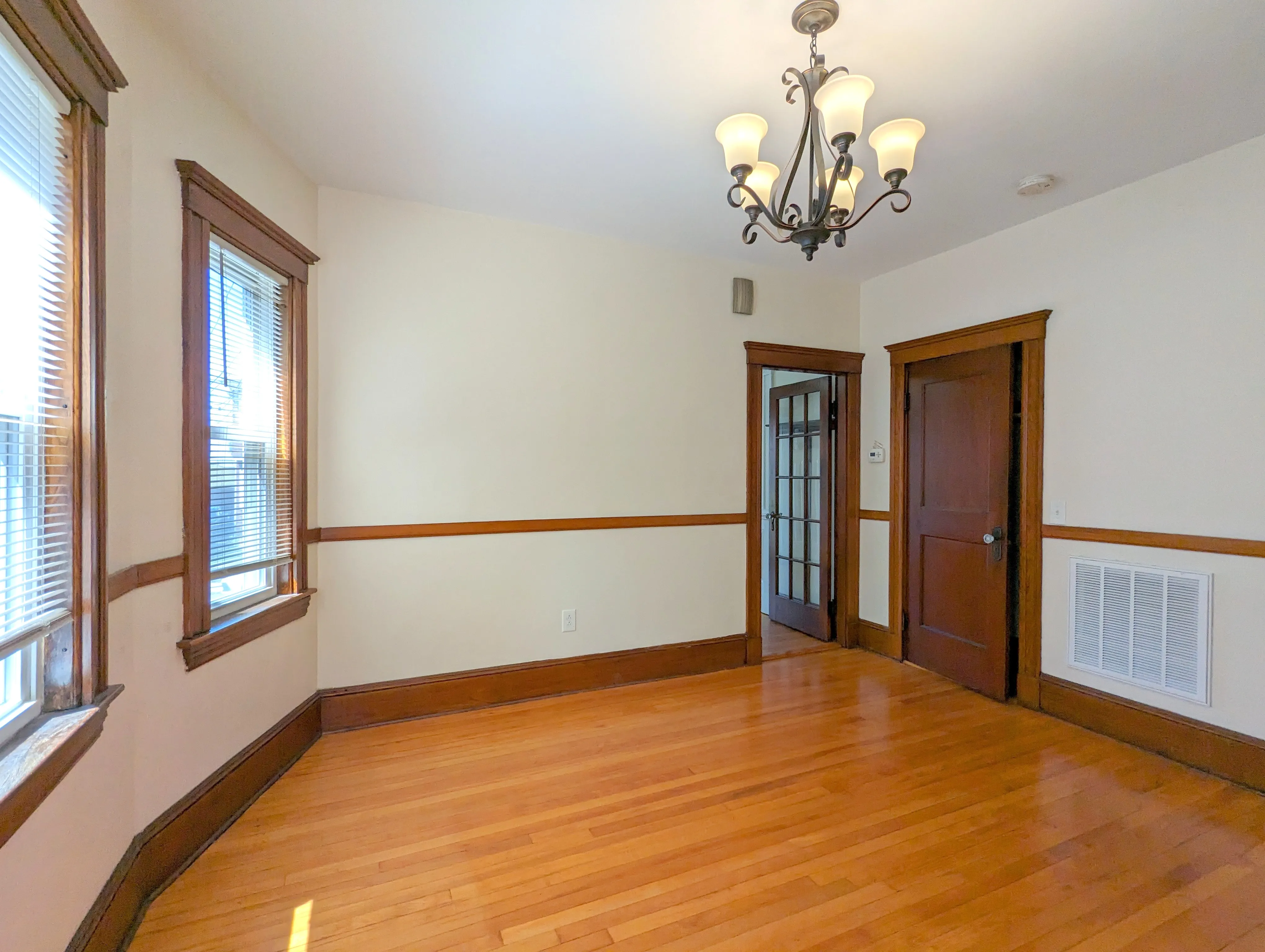 3.5 bed, 1 bath apartment for rent at 108 West Quincy St Unit 108, Teele Square — photo 10 of 27