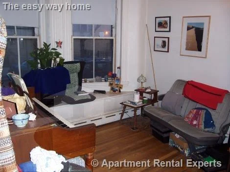 1 bed, 1 bath apartment for rent at 108 Willow St Unit 1, Inman Square — photo 3 of 4