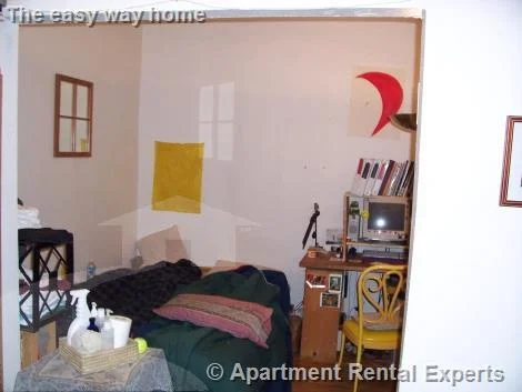 1 bed, 1 bath apartment for rent at 108 Willow St Unit 1, Inman Square — photo 4 of 4