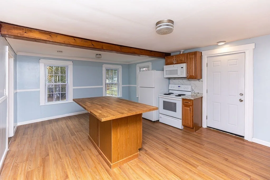 2 bed, 1 bath apartment for rent at 108 Wilmarth Unit 2, Attleboro — photo 12 of 17