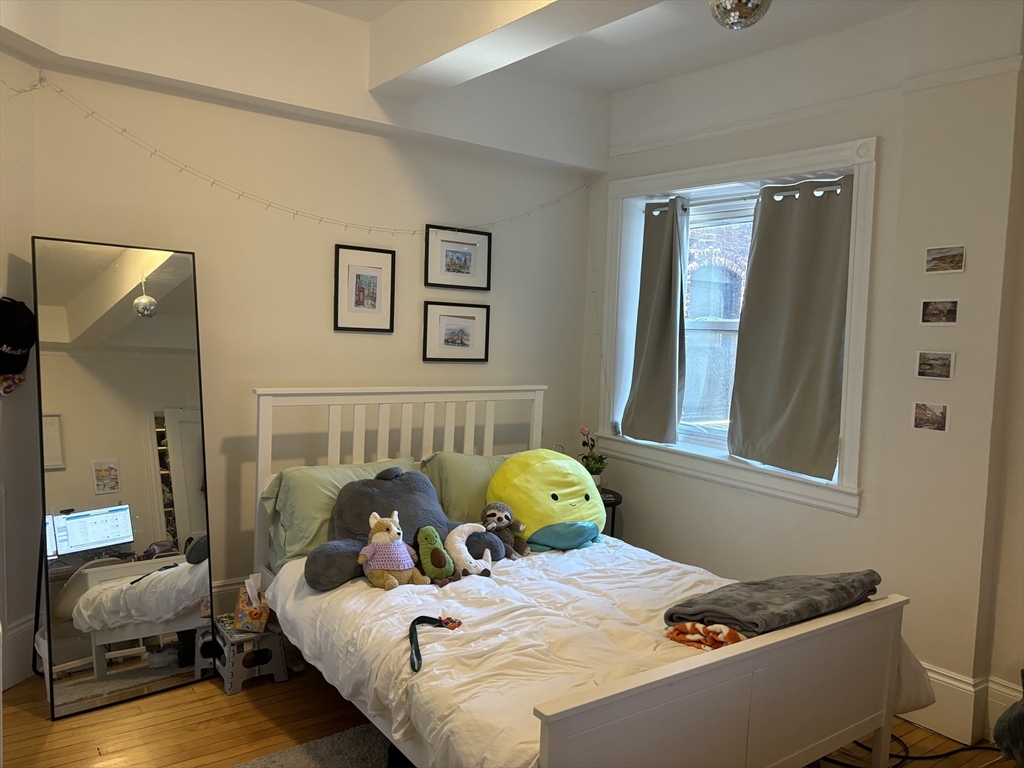 2 bed, 1 bath apartment for rent at 1080 Beacon St Unit 3A, Brookline — photo 7 of 9