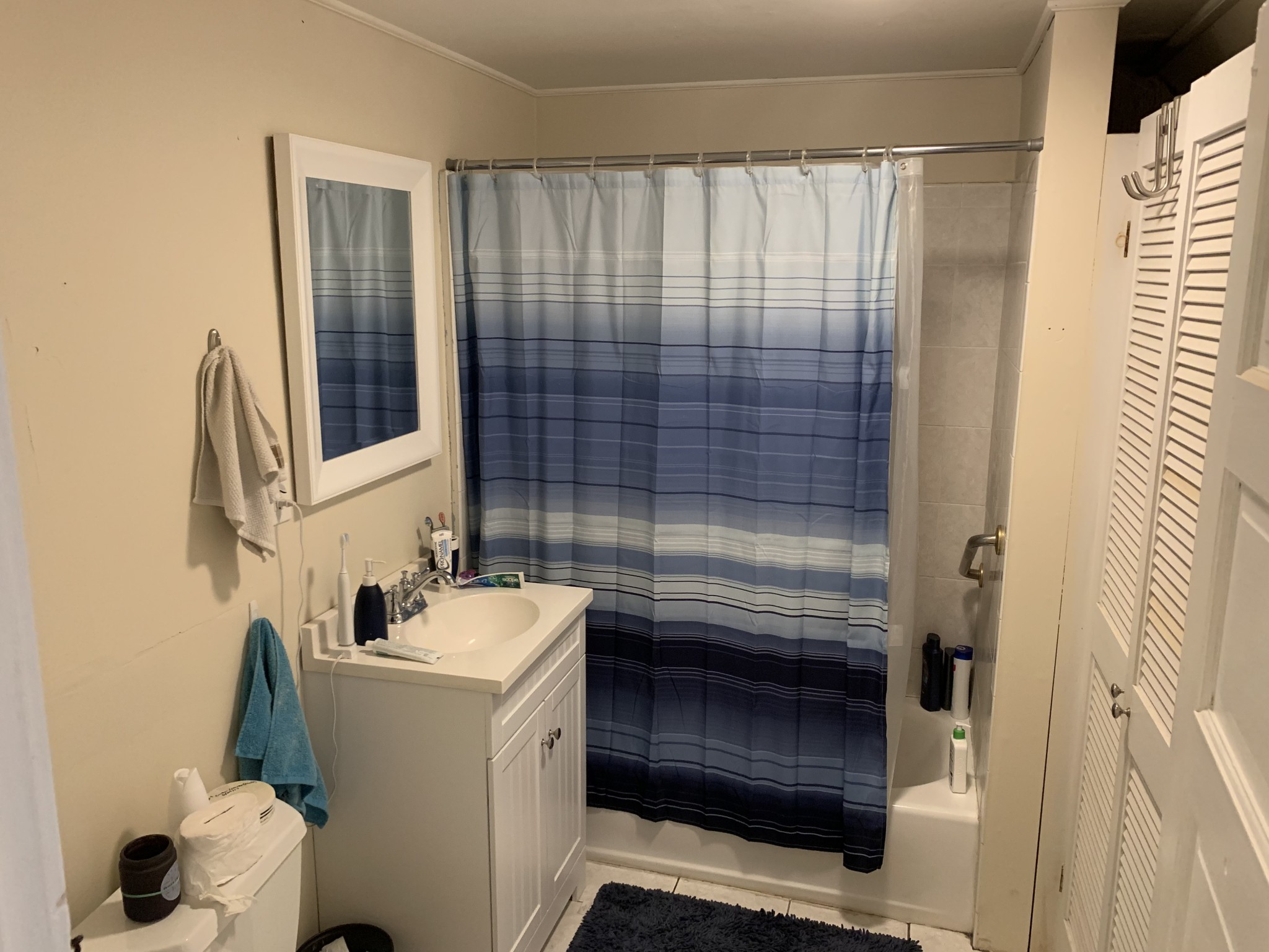 4 bed, 2 bath apartment for rent at 1081 Broadway Unit 1, Teele Square — photo 16 of 40