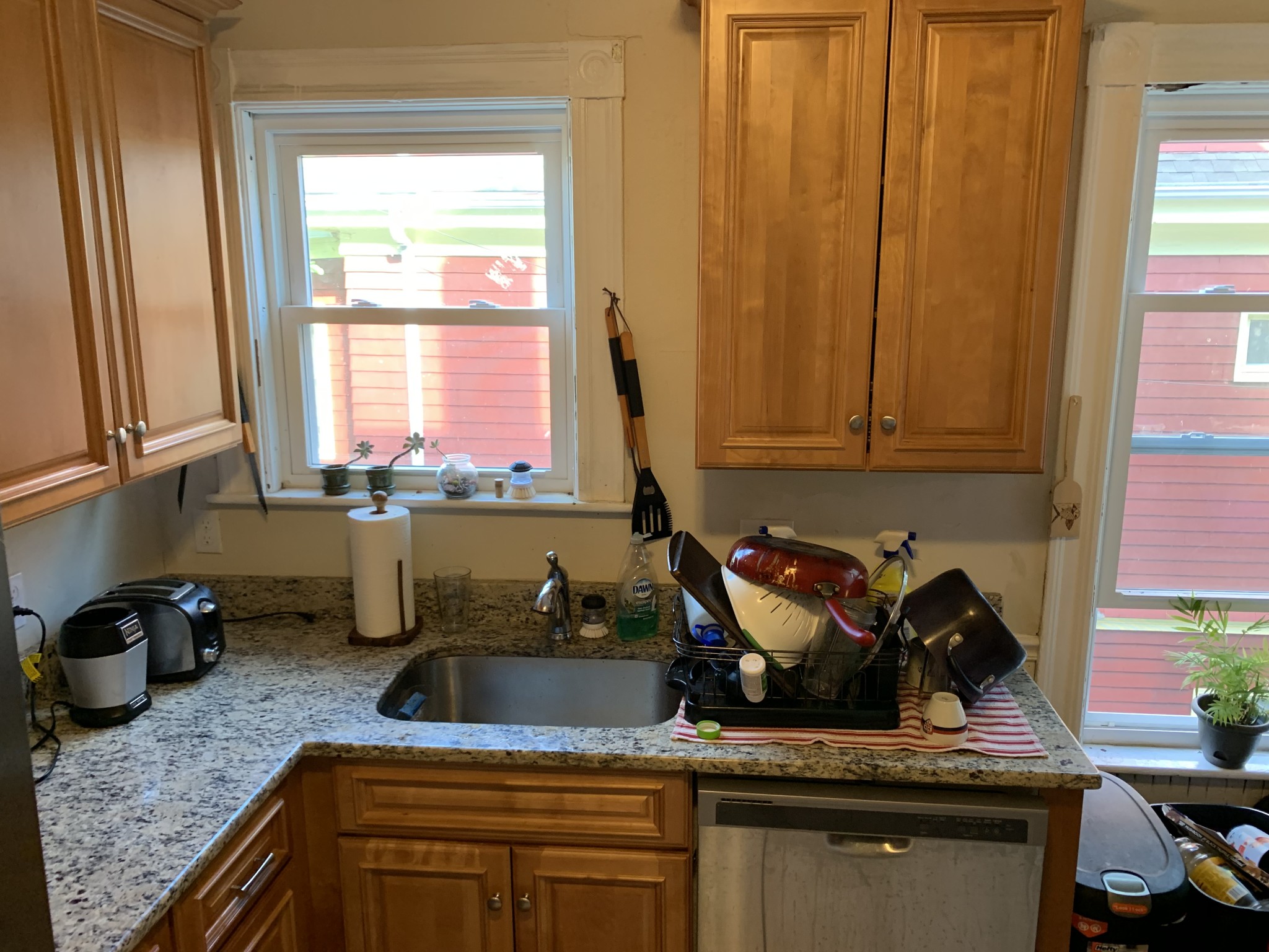 4 bed, 2 bath apartment for rent at 1081 Broadway Unit 1, Teele Square — photo 2 of 40