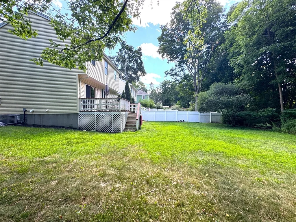3 bed, 3 bath apartment for rent at 1081 Main St Unit 1081, Walpole — photo 4 of 4