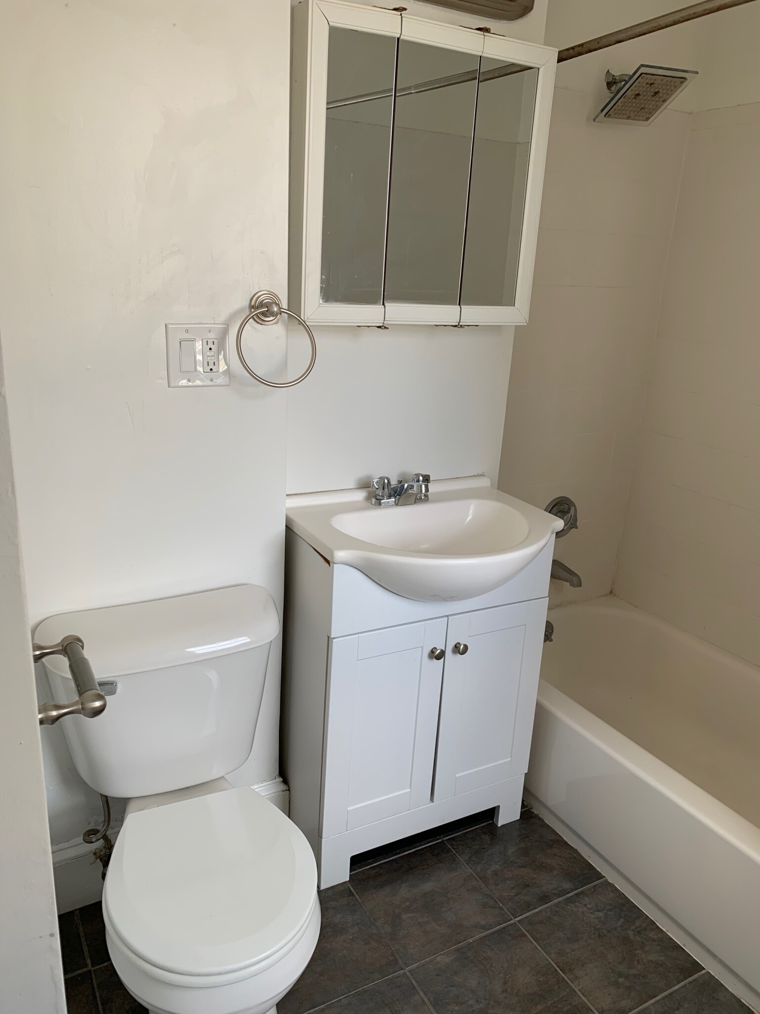 1 bed, 1 bath apartment for rent at 1082 Commonwealth Ave Unit 204, Brighton — photo 5 of 8
