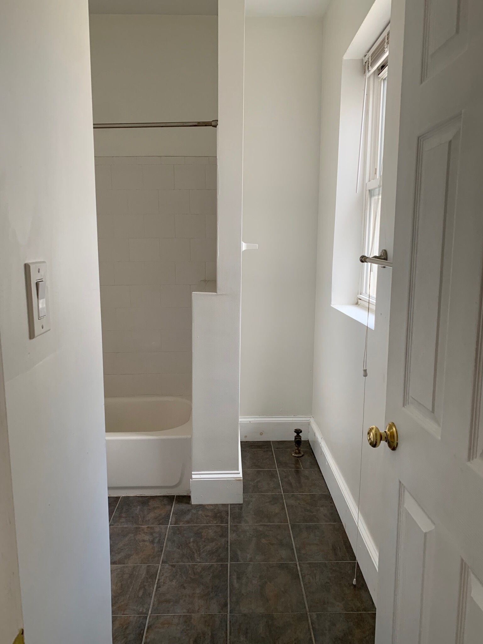1 bed, 1 bath apartment for rent at 1082 Commonwealth Ave Unit 204, Brighton — photo 4 of 8