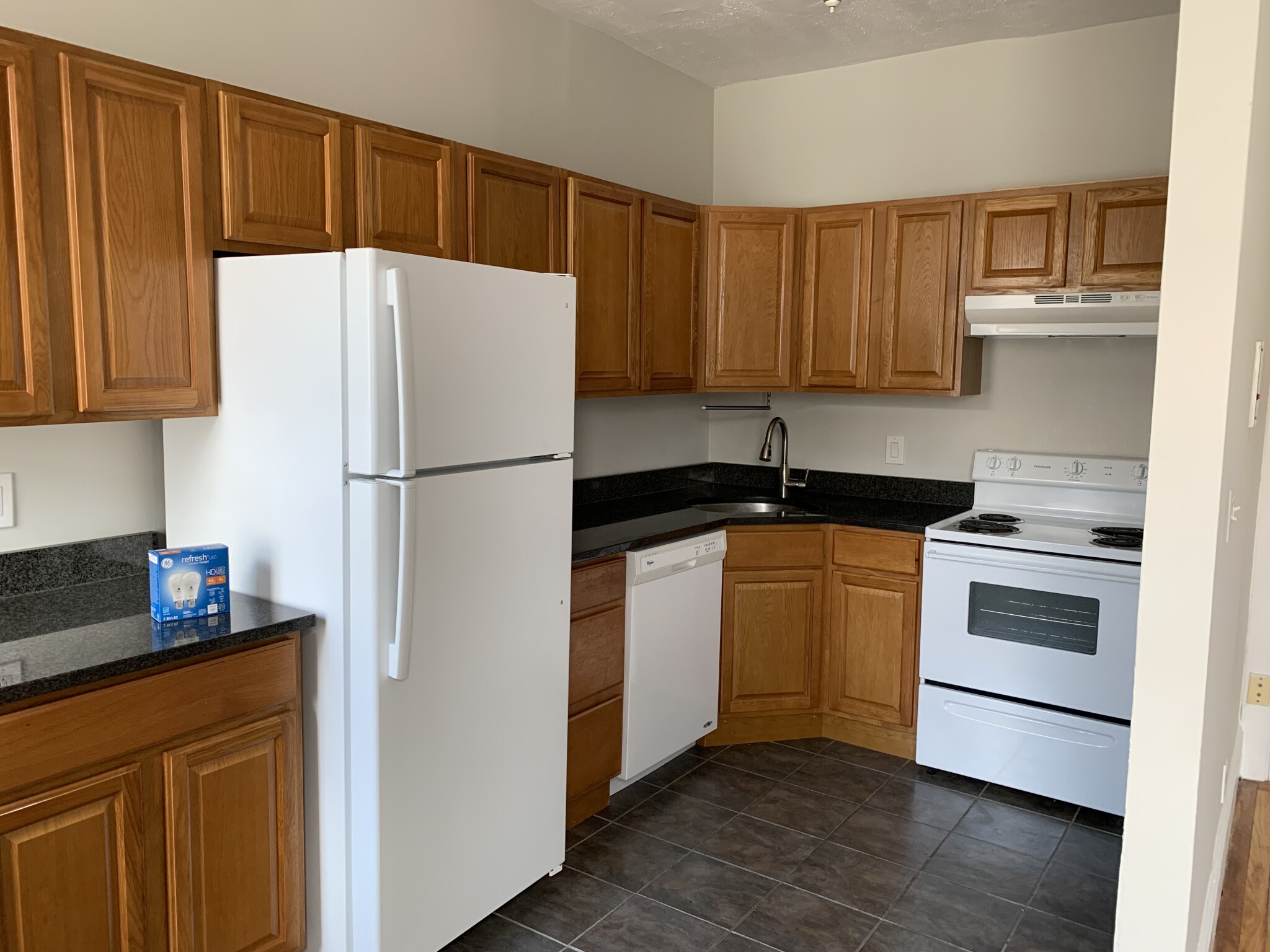 1 bed, 1 bath apartment for rent at 1082 Commonwealth Ave Unit 204, Brighton