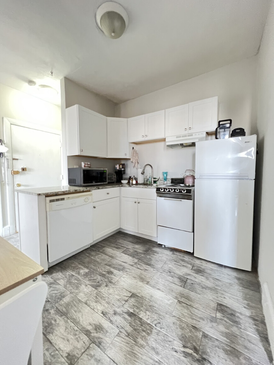 1 bed, 1 bath apartment for rent at 1082 Commonwealth Ave Unit 206, Brighton — photo 9 of 13