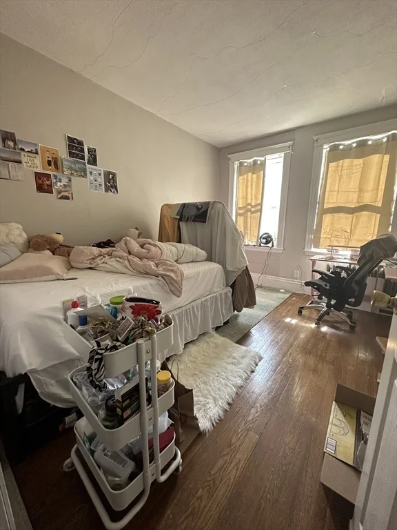 2 bed, 1 bath apartment for rent at 1082 Commonwealth Ave Unit 302E, Allston — photo 5 of 7
