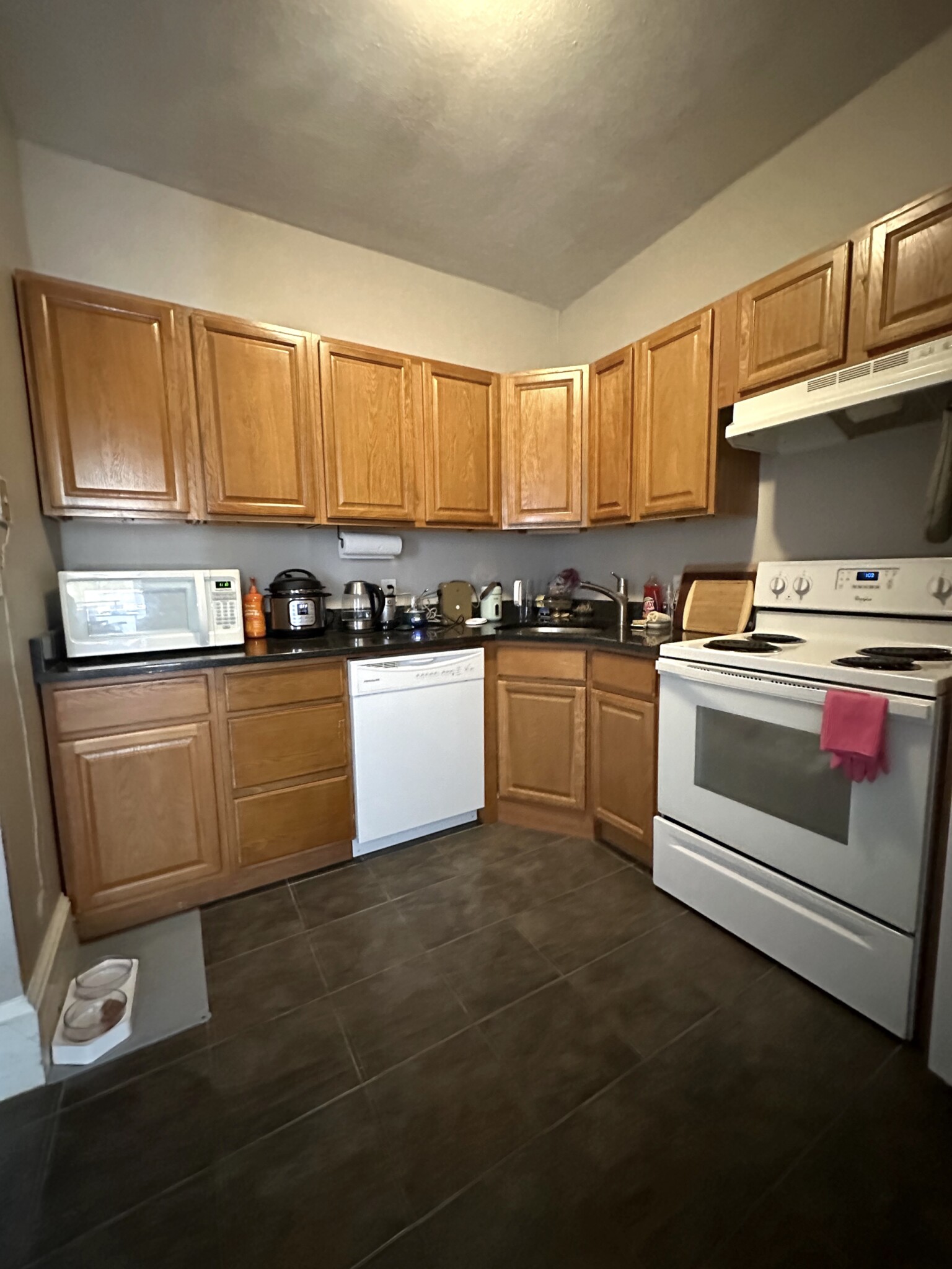 1 bed, 1 bath apartment for rent at 1082 Commonwealth Ave Unit 503, Brighton — photo 1 of 5
