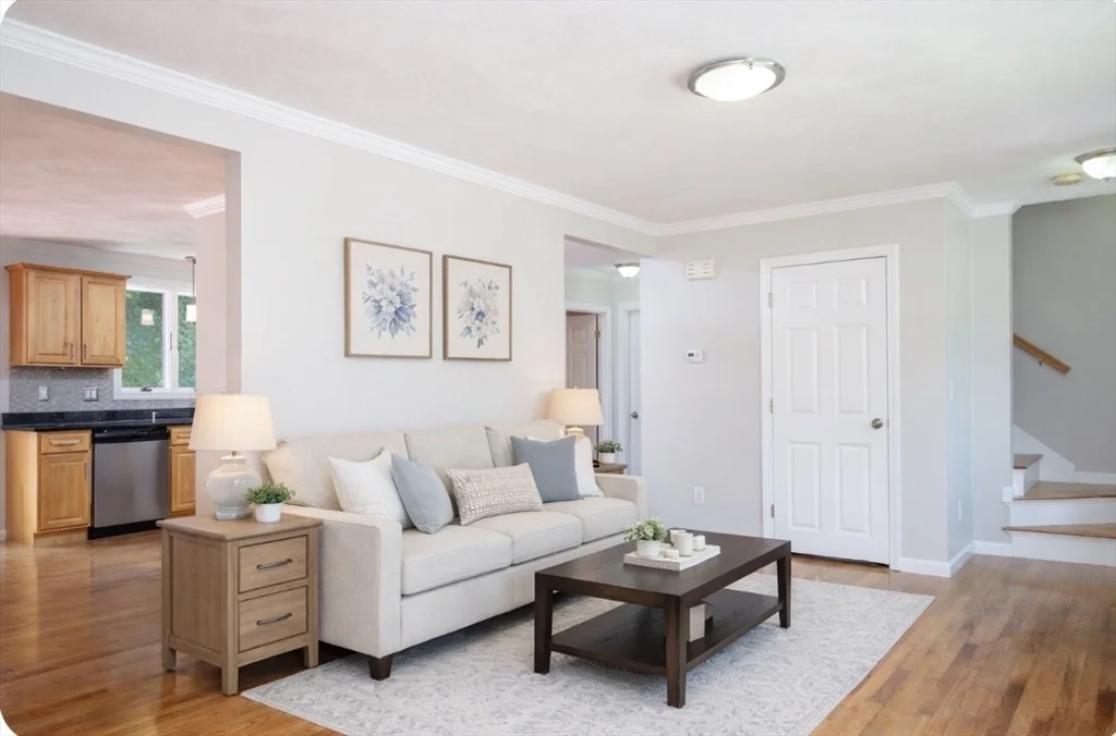 3 bed, 1 bath apartment for rent at 1083 Main St Unit 1083, Walpole — photo 8 of 31