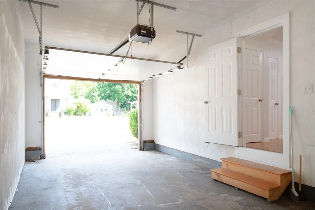 3 bed, 1 bath apartment for rent at 1083 Main St Unit 1083, Walpole — photo 28 of 31