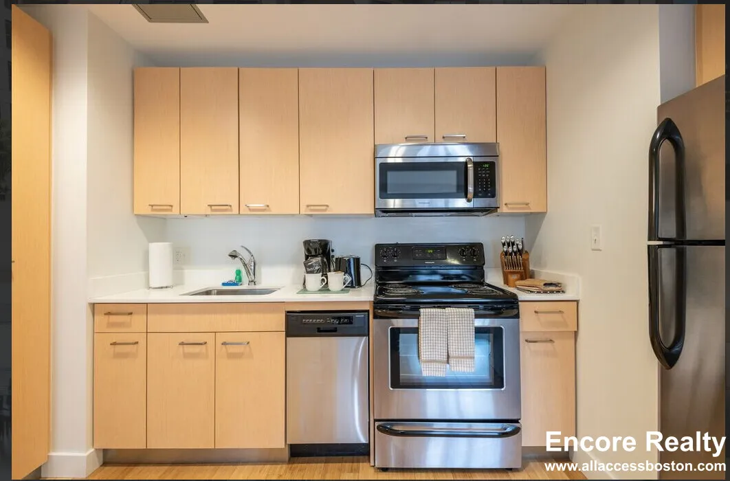 1 bed, 1 bath apartment for rent at 1085 Boylston St Unit 101, Fenway — photo 3 of 17