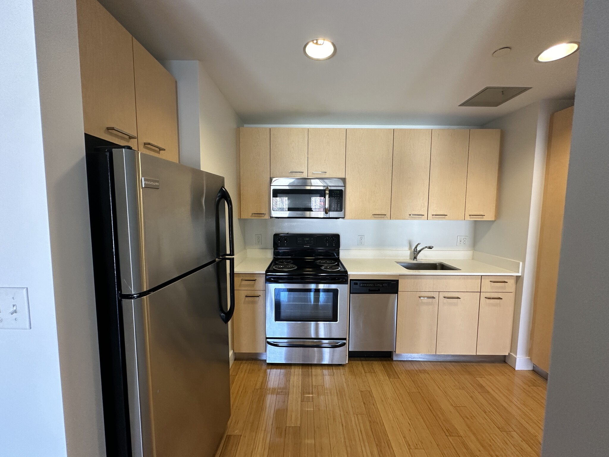 1 bed, 1 bath apartment for rent at 1085 Boylston St Unit 5A, Fenway