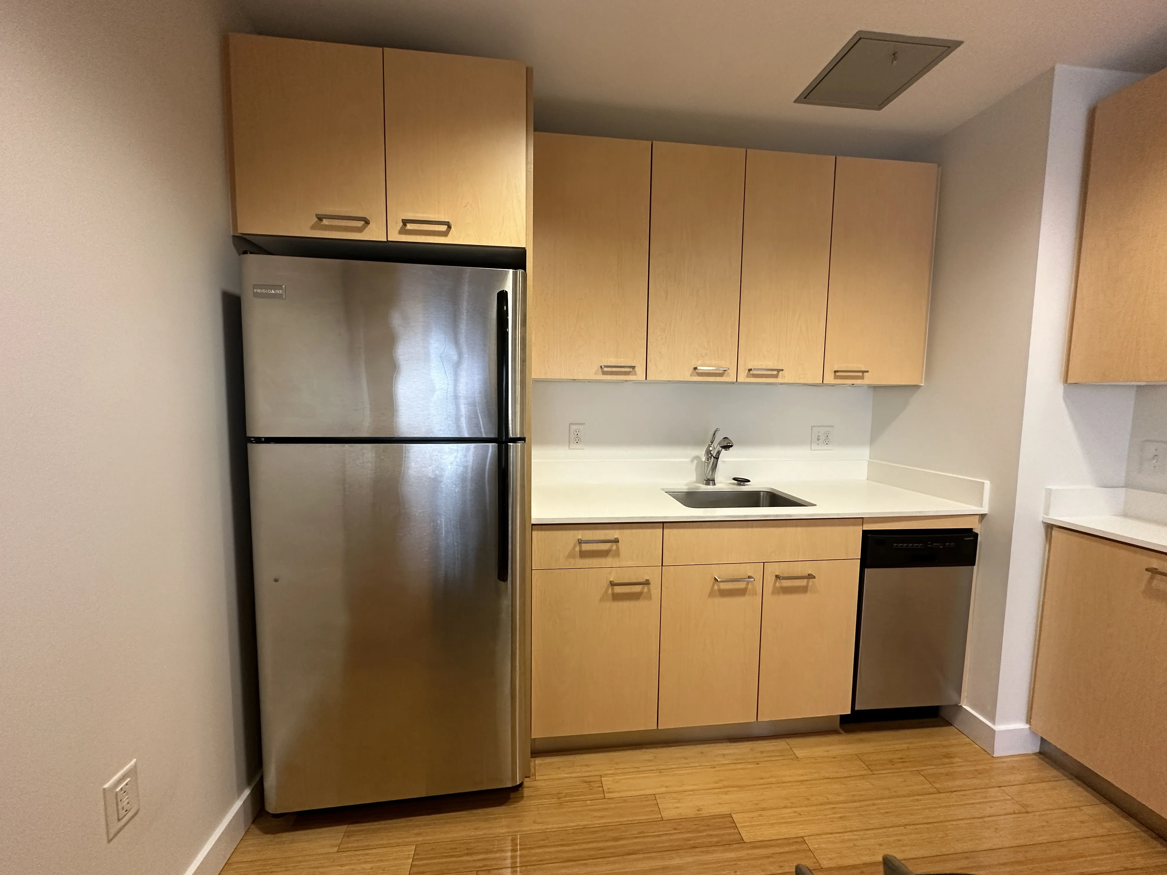 1 bed, 1 bath apartment for rent at 1085 Boylston St Unit Ph03, Fenway — photo 4 of 28