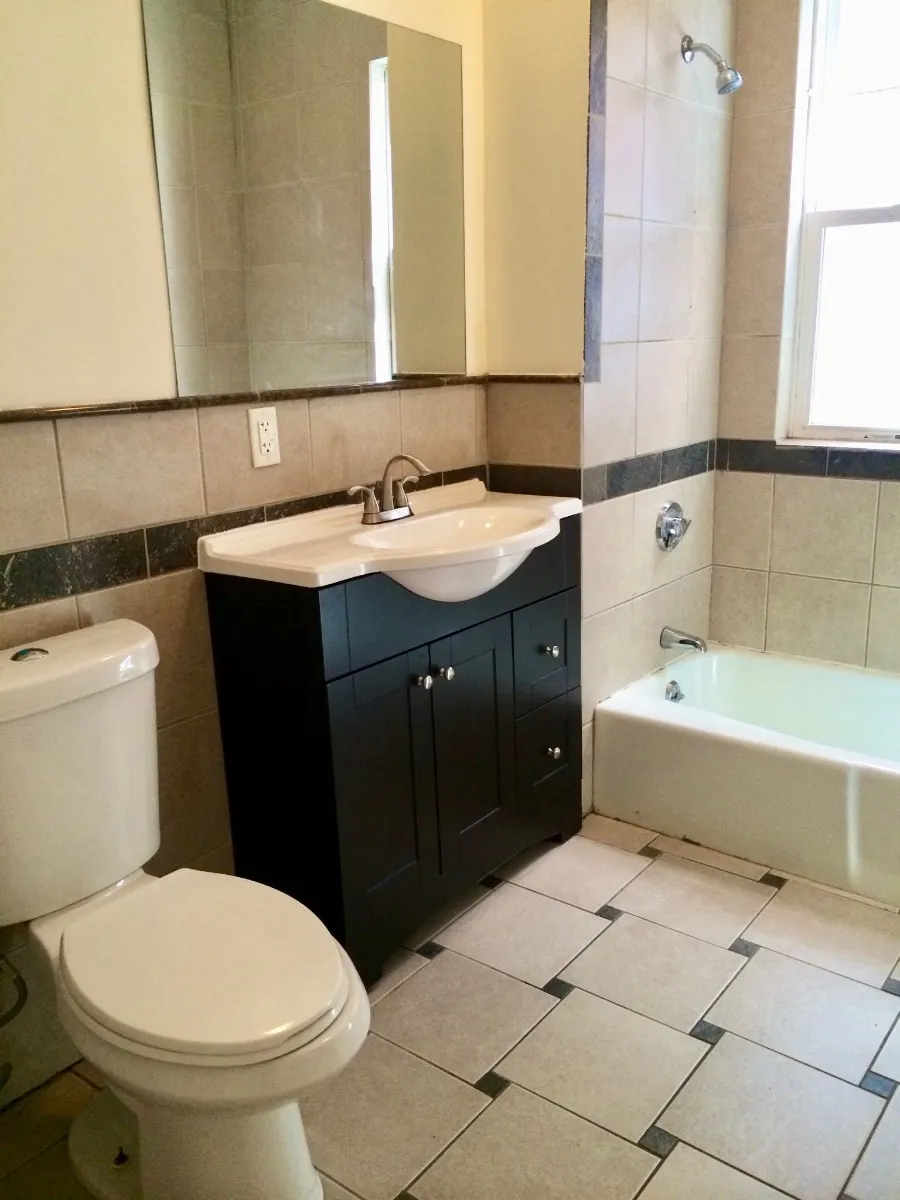 4 bed, 1.5 bath apartment for rent at 1085 Dorchester Ave Unit 3, Dorchester — photo 4 of 12