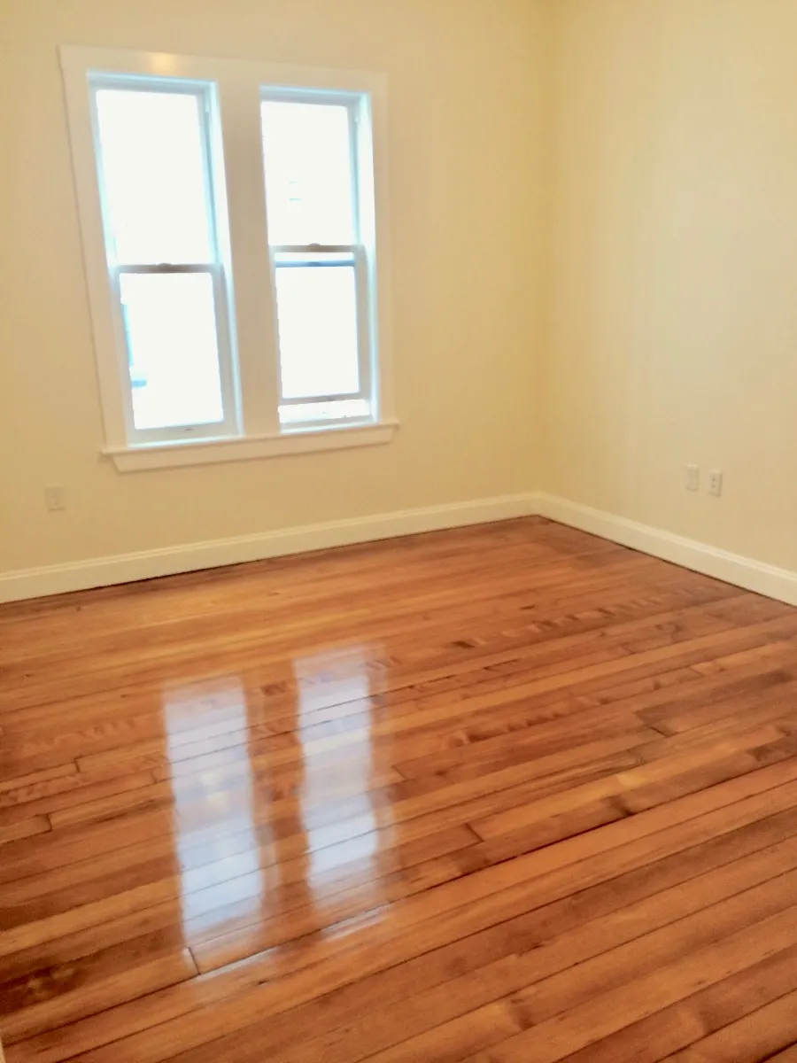 4 bed, 1.5 bath apartment for rent at 1085 Dorchester Ave Unit 3, Dorchester — photo 5 of 12