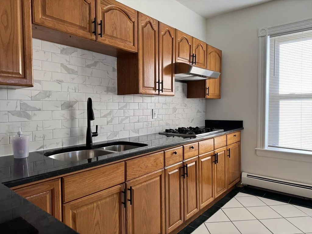 1 bed, 1 bath apartment for rent at 1086 Dorchester Ave Unit 3F, Dorchester — photo 5 of 15