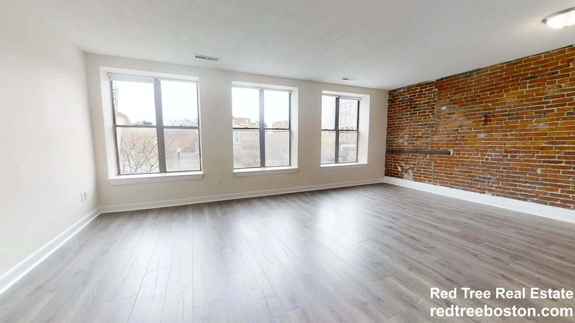 Studio bed, 1 bath apartment for rent at 1088 Boylston St Unit 8, Fenway — photo 2 of 6
