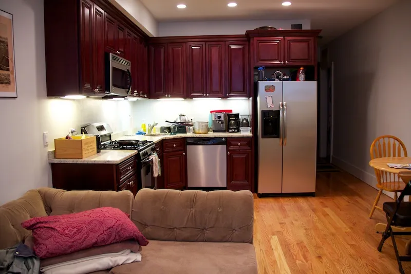 3 bed, 2 bath apartment for rent at 1089 Beacon St Unit 1, Longwood — photo 2 of 14