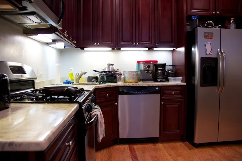 3 bed, 2 bath apartment for rent at 1089 Beacon St Unit 1, Longwood — photo 3 of 14