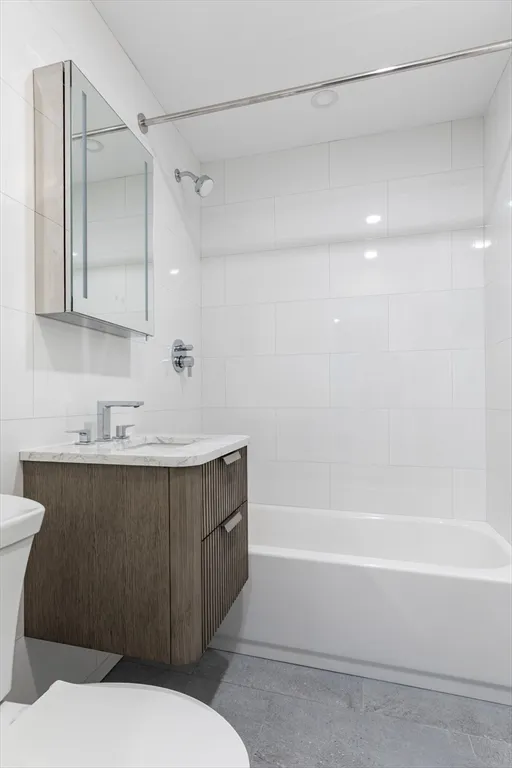 3 bed, 2 bath apartment for rent at 109-111 Tremont St Unit 111, Brighton — photo 12 of 18