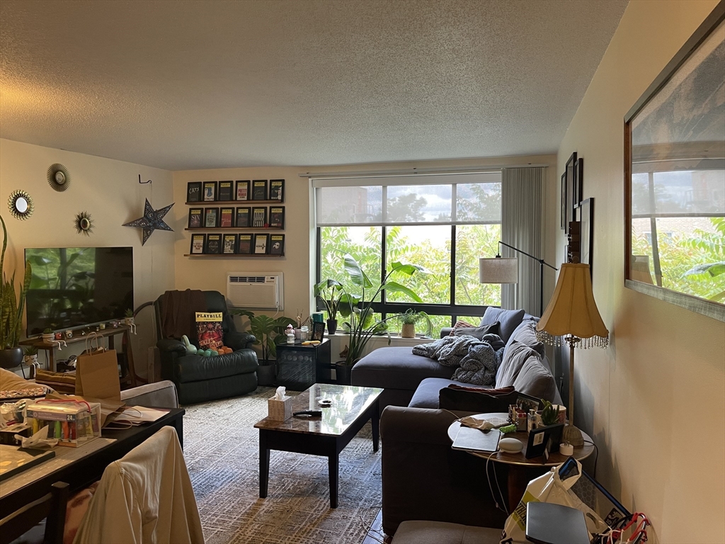 2 bed, 1 bath apartment for rent at 109-111 Tremont St Unit 402, Brighton — photo 1 of 6