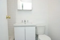 1 bed, 1 bath apartment for rent at 109-111 Tremont St Unit 615, Brighton — photo 8 of 10