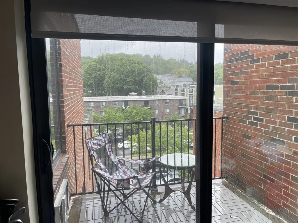 1 bed, 1 bath apartment for rent at 109-111 Tremont Unit 500, Brighton — photo 4 of 5