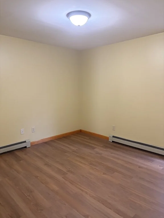 3 bed, 1 bath apartment for rent at 109 Ash St Unit 1, Fall River — photo 6 of 8