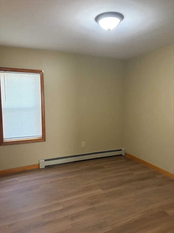 3 bed, 1 bath apartment for rent at 109 Ash St Unit 1, Fall River — photo 5 of 8