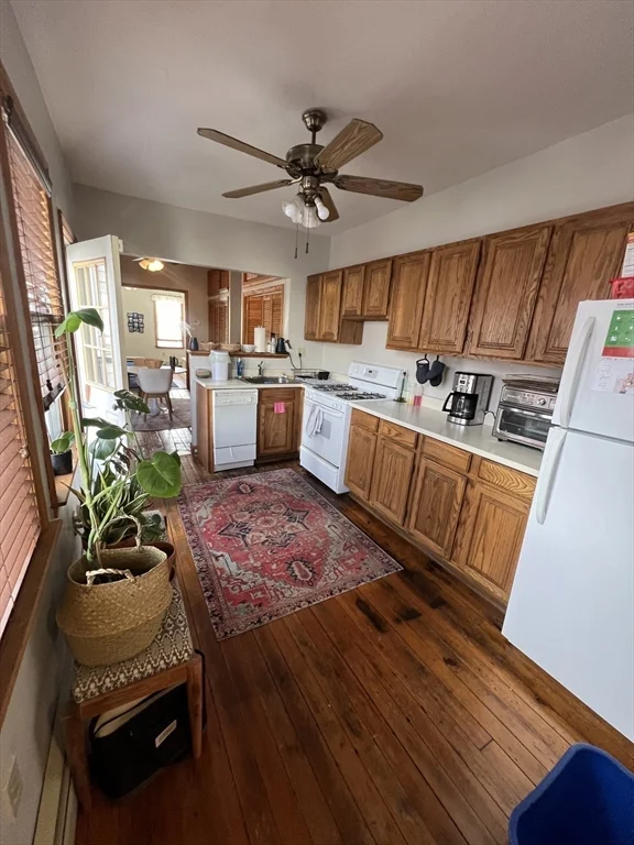1 bed, 1 bath apartment for rent at 109 Bartlett St Unit 2, Charlestown — photo 7 of 17