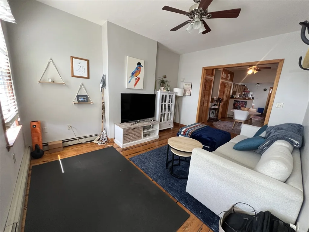 1 bed, 1 bath apartment for rent at 109 Bartlett St Unit 2, Charlestown — photo 2 of 17