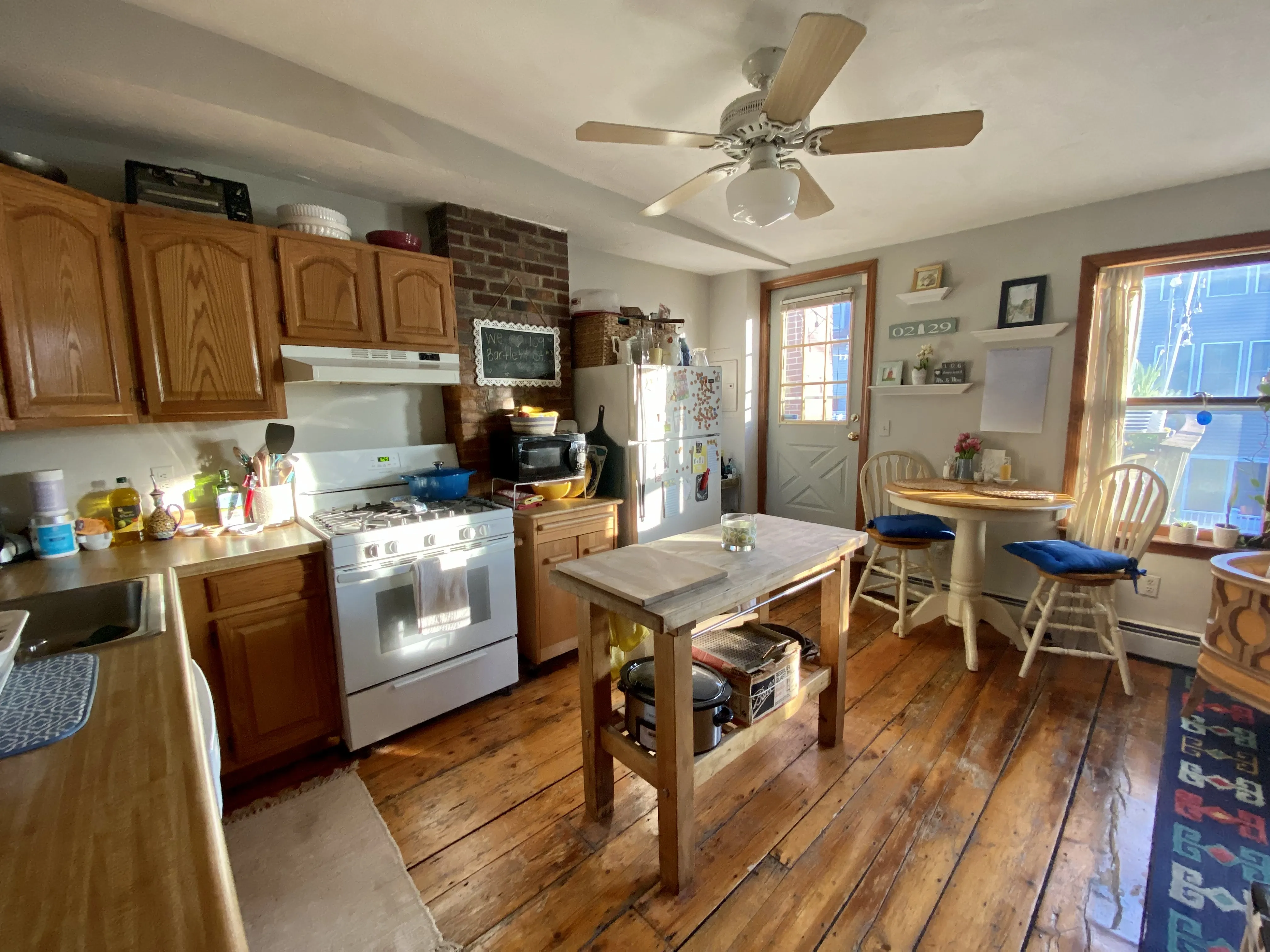 1 bed, 1 bath apartment for rent at 109 Bartlett St Unit 3, Charlestown