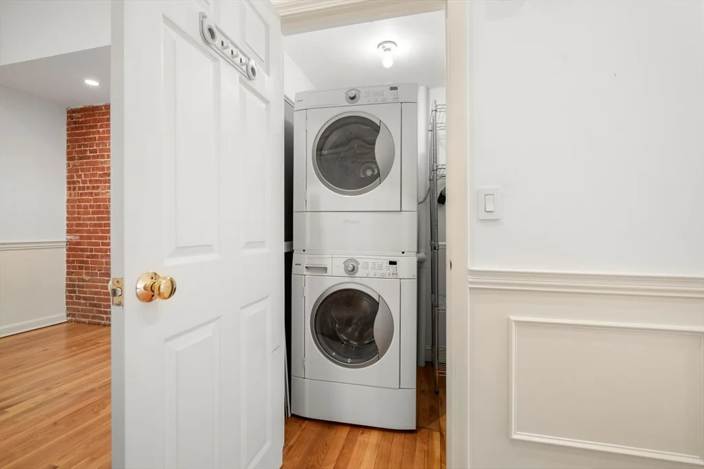 2 bed, 1 bath apartment for rent at 109 Beacon St Unit 2, Back Bay — photo 7 of 10