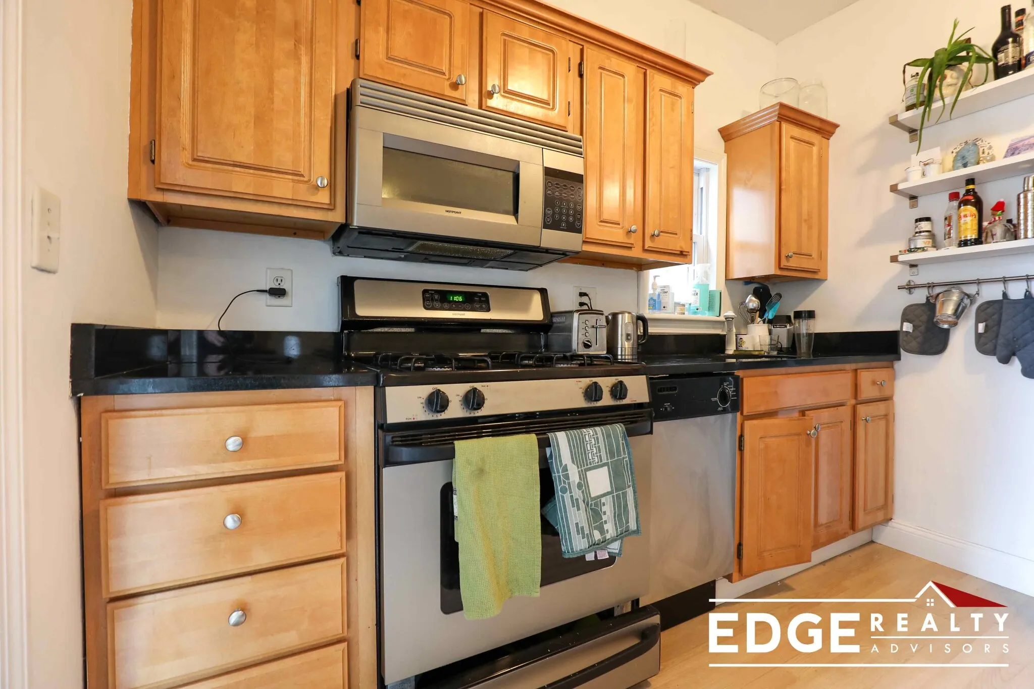 1 bed, 1 bath apartment for rent at 109 Bolton St Unit 1, South Boston — photo 2 of 9