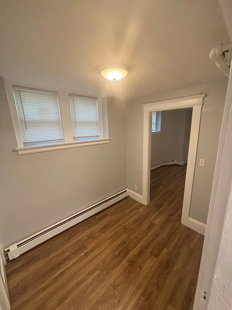 1 bed, 1 bath apartment for rent at 109 Broad St Unit 4B, Lynn — photo 2 of 10