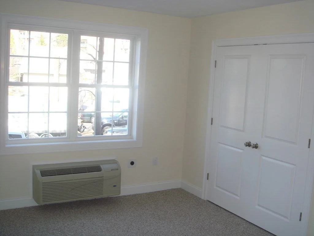 1 bed, 1 bath apartment for rent at 109 California Ave Unit 104, Quincy — photo 4 of 6