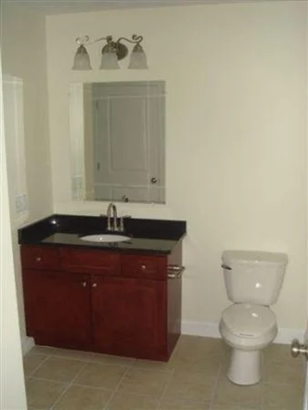 2 bed, 1 bath apartment for rent at 109 California Ave Unit 304, West Quincy — photo 5 of 8