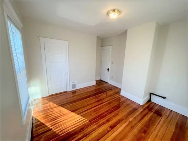 3 bed, 1 bath apartment for rent at 109 Capen St Unit 3, Dorchester — photo 9 of 11