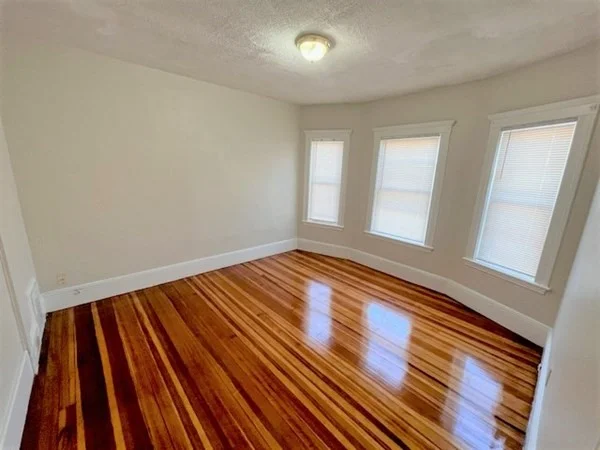 3 bed, 1 bath apartment for rent at 109 Capen St Unit 3, Dorchester — photo 10 of 11