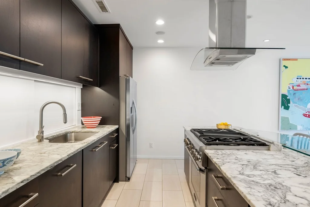 3 bed, 3 bath apartment for rent at 109 Chandler St Unit 1, South End — photo 13 of 36
