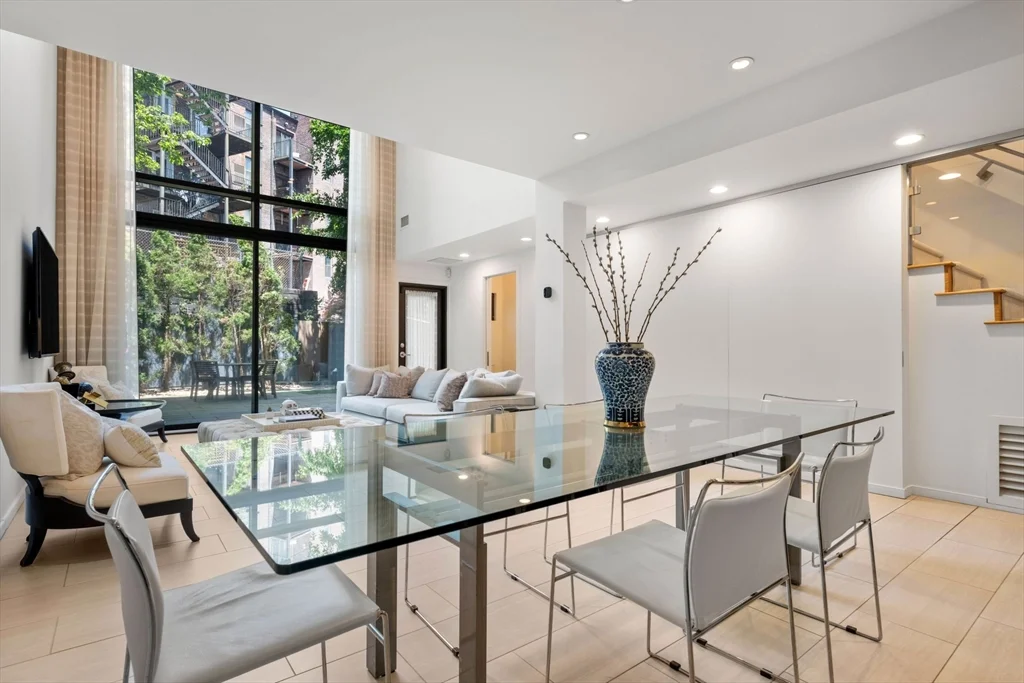 3 bed, 3 bath apartment for rent at 109 Chandler St Unit 1, South End — photo 5 of 36