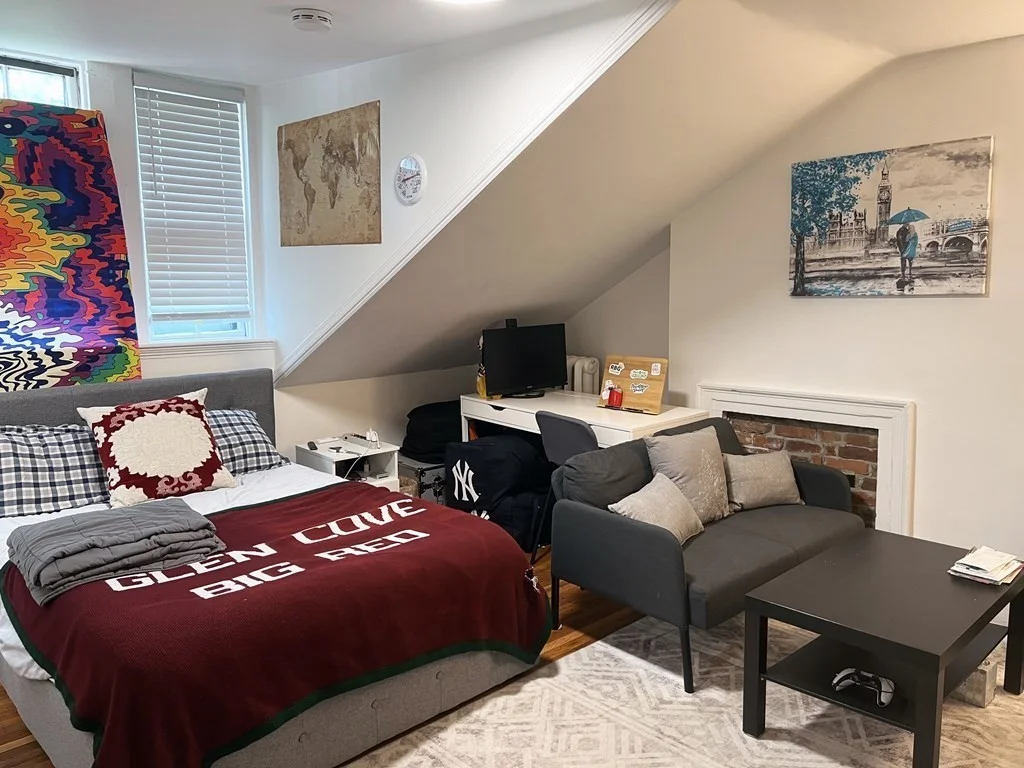 Studio bed, 1 bath apartment for rent at 109 Charles St Unit 6, Beacon Hill — photo 2 of 11