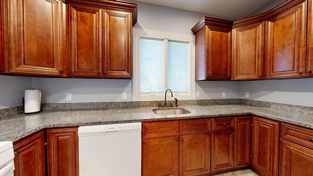 2 bed, 1 bath apartment for rent at 109 Chelsea St Unit 1, East Boston — photo 2 of 13