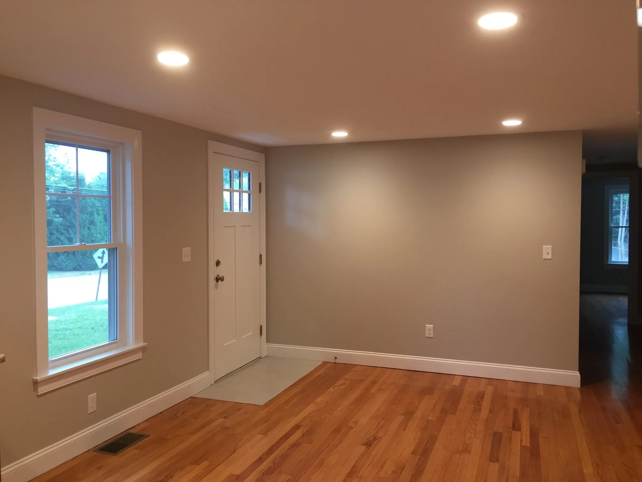 2 bed, 2 bath apartment for rent at 109 Clinton Rd Unit 1, Sterling — photo 7 of 19